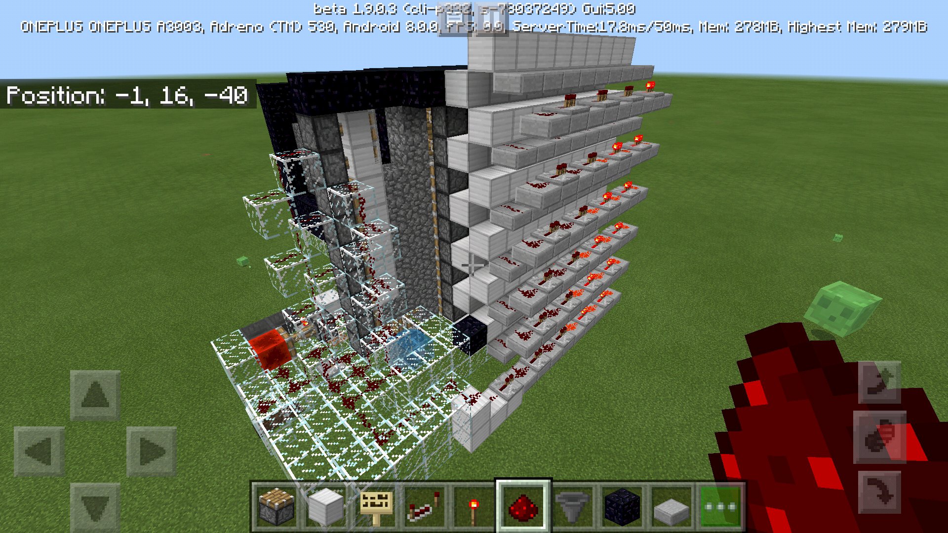 Minecraft Redstone Piston